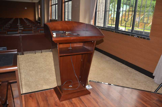 主講臺案例實(shí)景圖